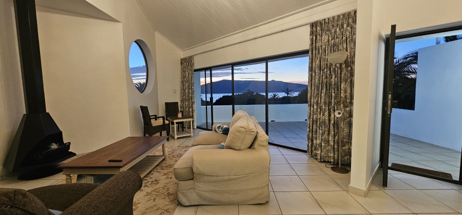 To Let 3 Bedroom Property for Rent in Middedorp Western Cape